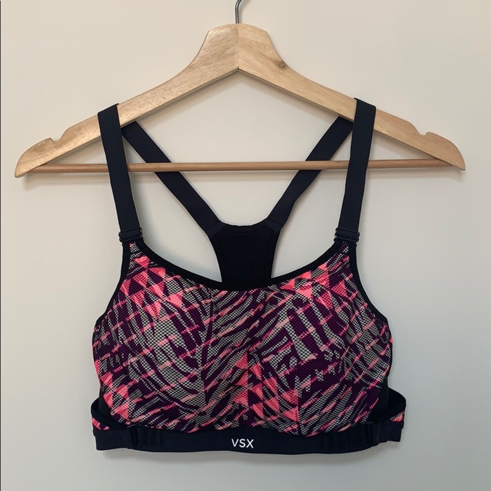 Victoria’s Secret VSX Sports Bra 34B